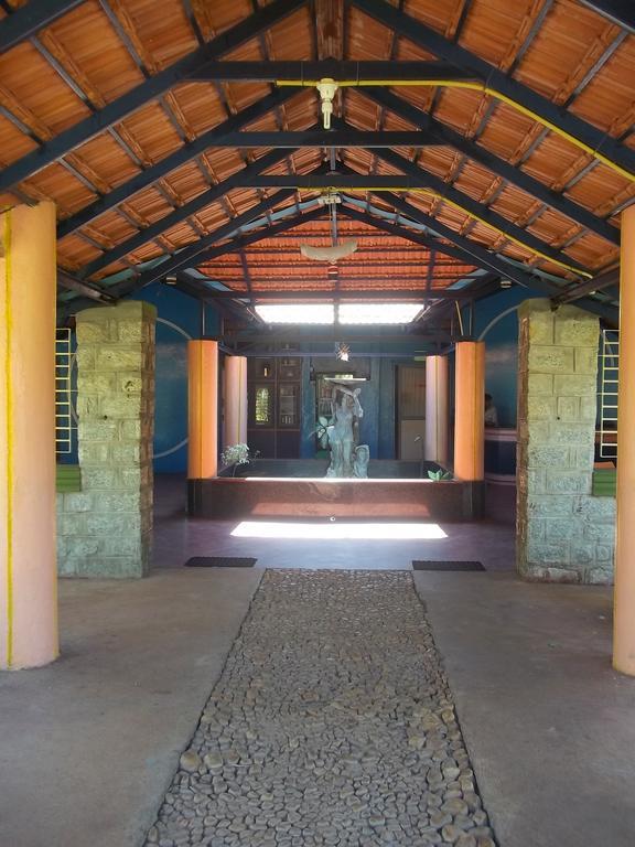 Stay Simple Riverdale Resort Hassan Exterior photo